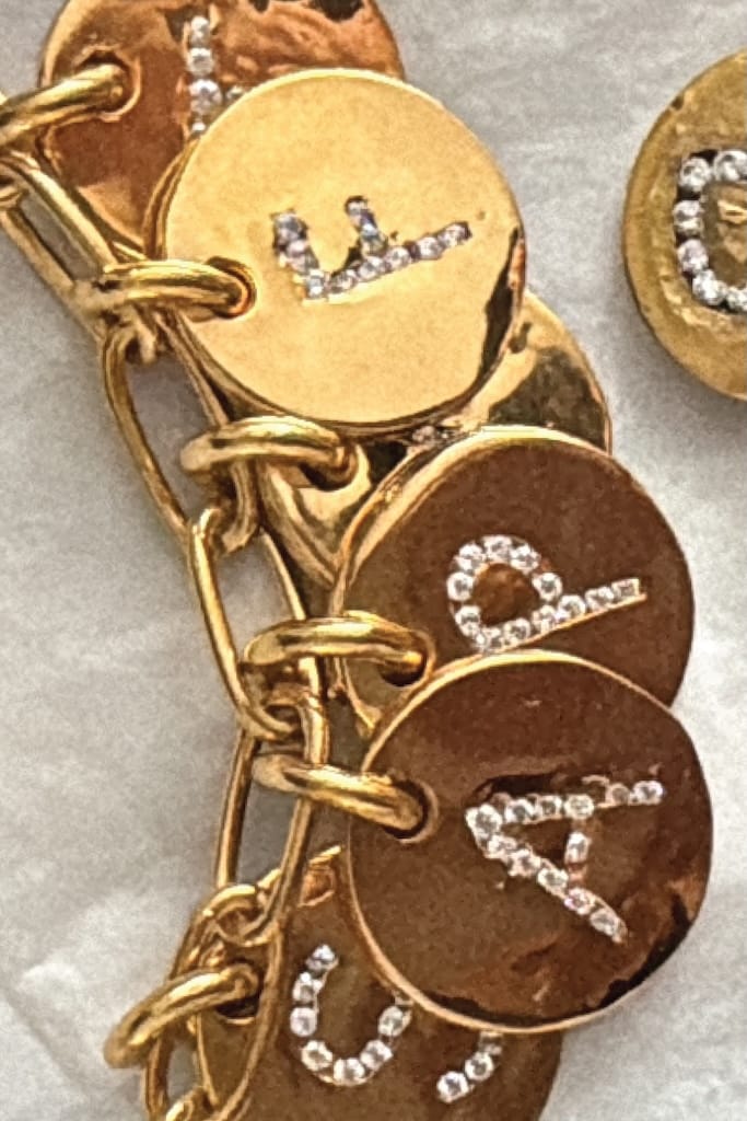 iniciales-brillantes-1